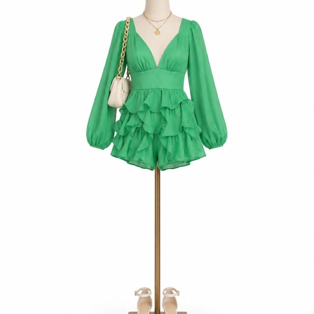 PrettyLittleThing Green Ruffle Romper – US Size 2